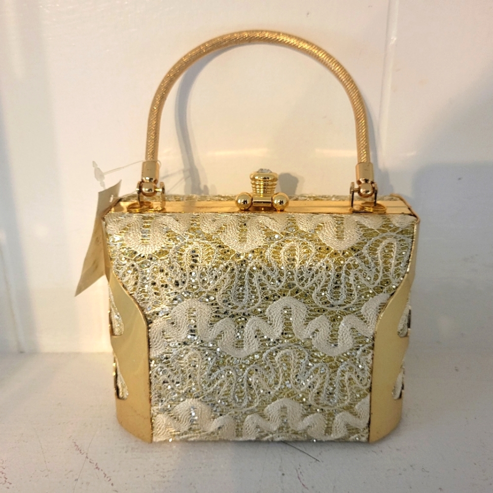 Hard case mini purse